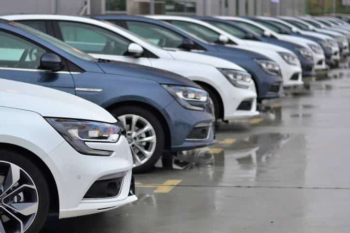 IPVA atrasado: quais são as consequências e como regularizar a situação? 11 carros novos