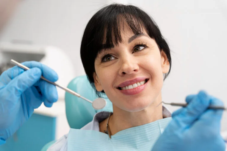Vale a pena colocar implante dentário? 6 Implante dentario