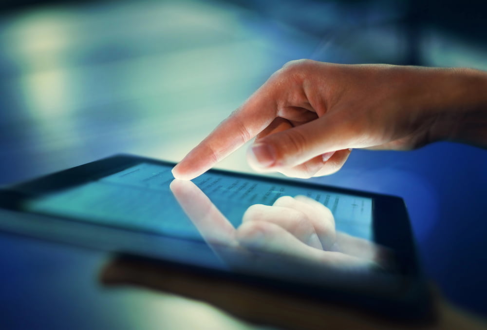 Qual a melhor Tecnologia para Estudar? Educação Século XXI 1 Estudar com Tablet