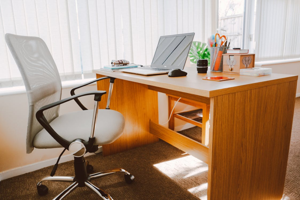 Como escolher uma cadeira para trabalhar em casa? 1 cadeira para trabalhar em casa
